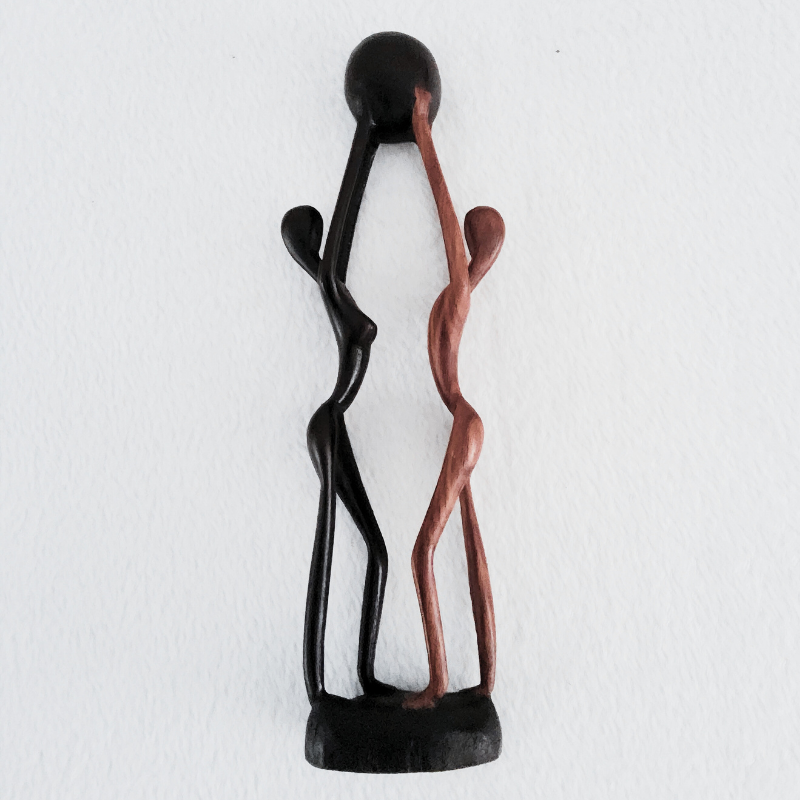 Sculpture en Bois 27 cm - « Porteuses du Monde »