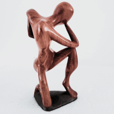 Sculpture en Bois « Le Penseur » – Silhouette Contemplative en Bois 28 cm (orientation droite)