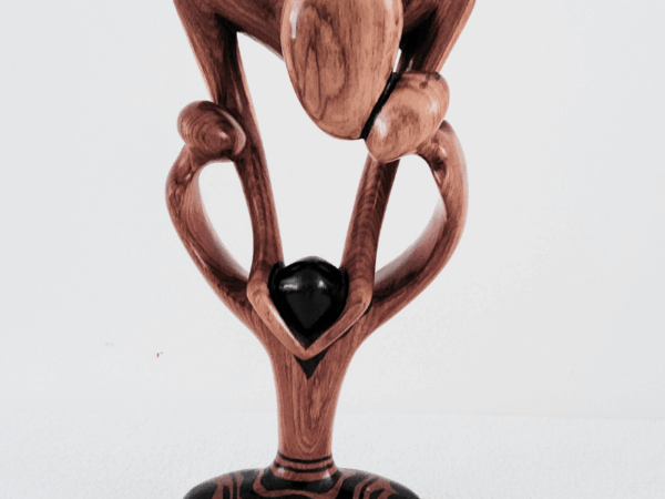 Familly 32 Sculpture en Bois « Family » – Cœur Protecteur en Bois 32 cm