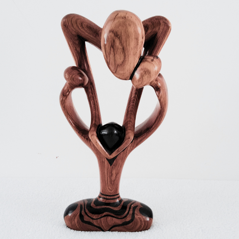 Familly 32 Sculpture en Bois « Family » – Cœur Protecteur en Bois 32 cm