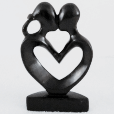 Sculpture en Bois « Love Ébène » – Couple Cœur Noir 21 cm