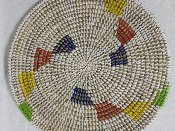 SET DE TABLE blanc_ multicore Set de Table Tissé – Paille Naturelle