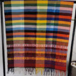 Écharpe Mandjak en Pagne Tissé – L’élégance artisanale du Sénégal