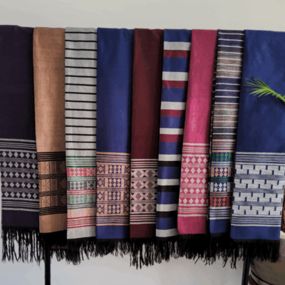 Écharpe Mandjak en Pagne Tissé – L’élégance artisanale du Sénégal