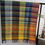 Écharpe Mandjak en Pagne Tissé – L’élégance artisanale du Sénégal