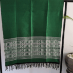 Écharpe Mandjak en Pagne Tissé – L’élégance artisanale du Sénégal